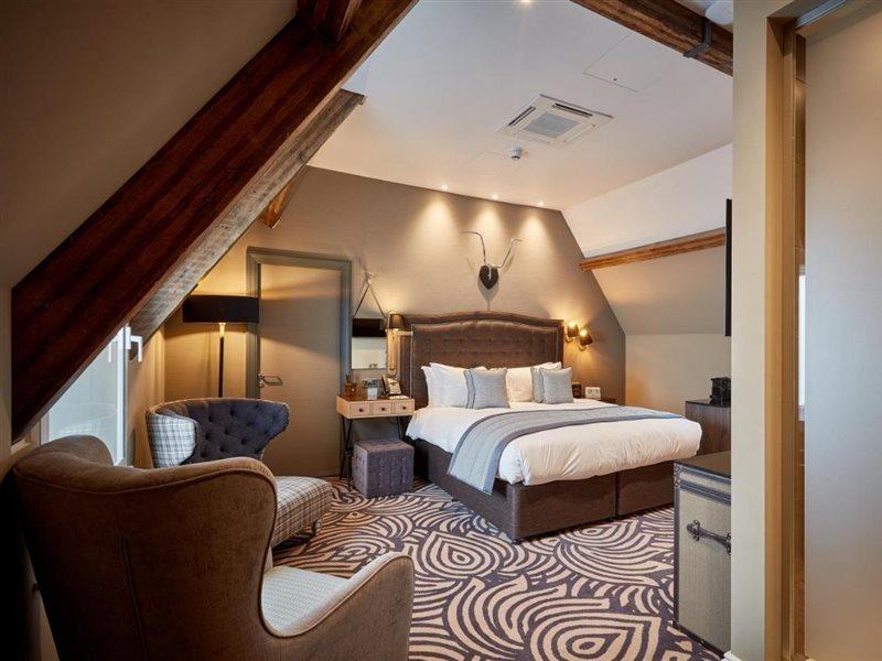 Oddfellows On The Park Cheadle  Exterior photo A room at The Swan