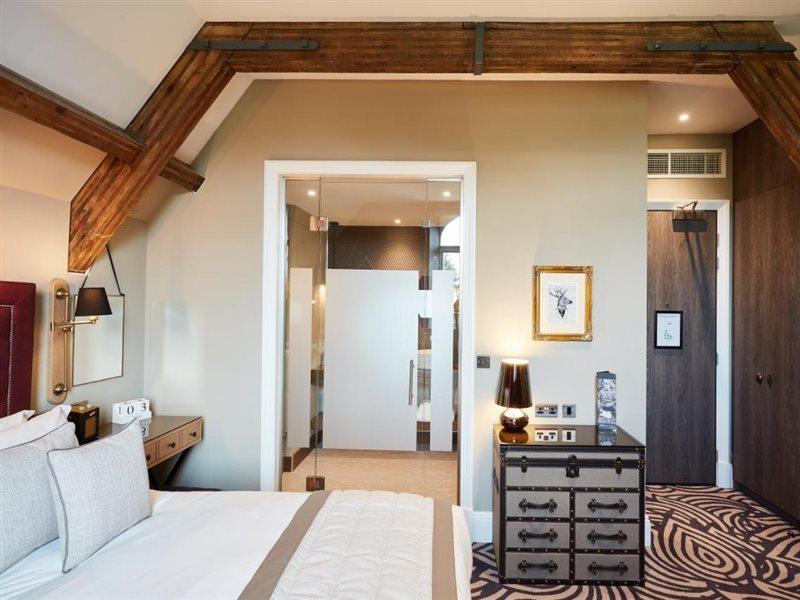 Oddfellows On The Park Cheadle  Exterior photo A room at the hotel