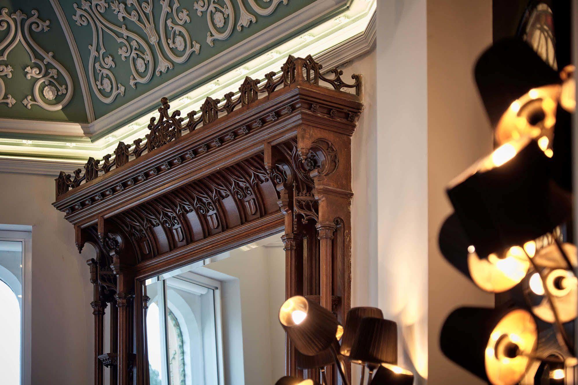 Oddfellows On The Park Cheadle  Exterior photo The interior of the hotel