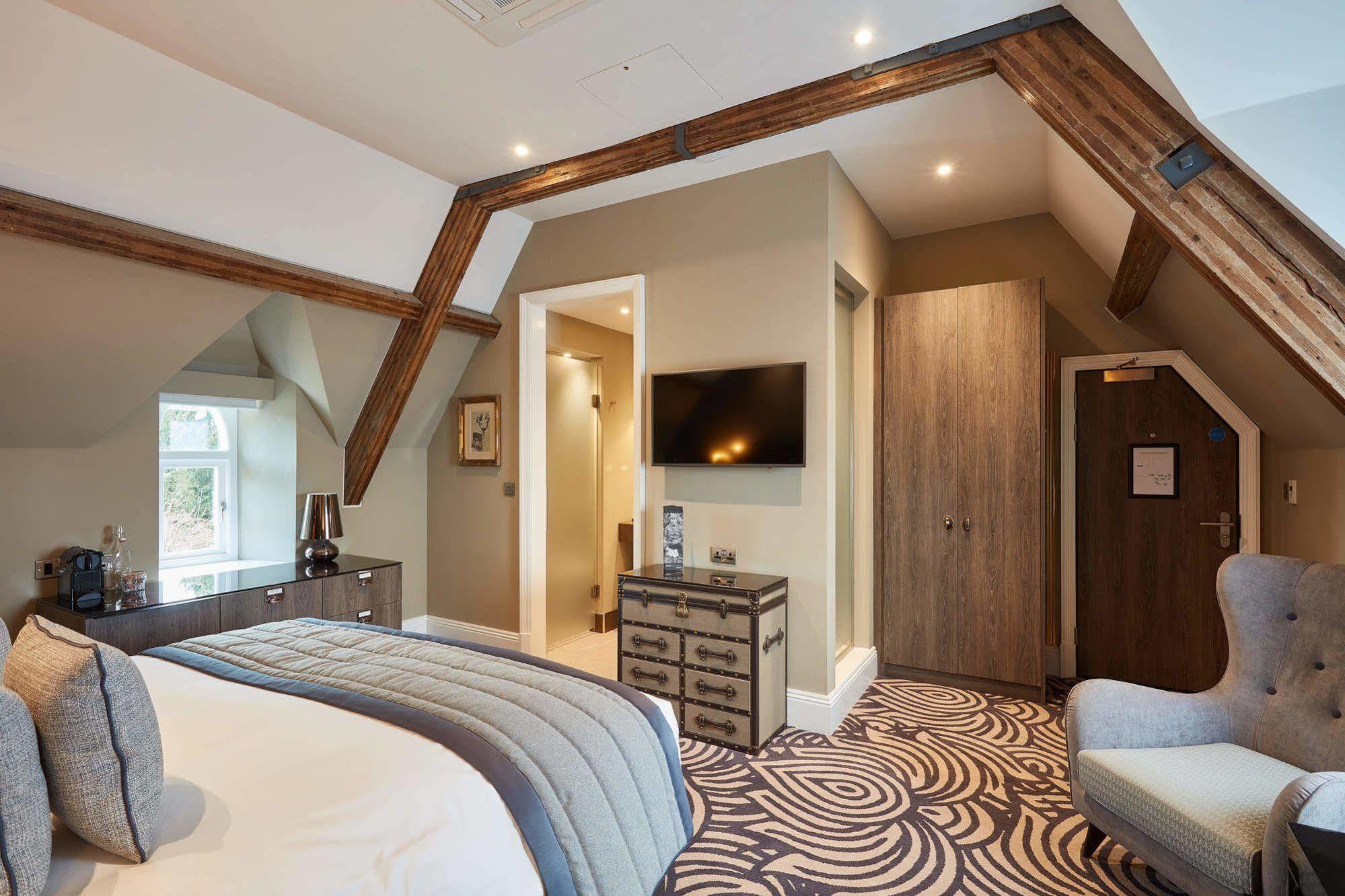 Oddfellows On The Park Cheadle  Exterior photo A bedroom at The Old Bank Hotel